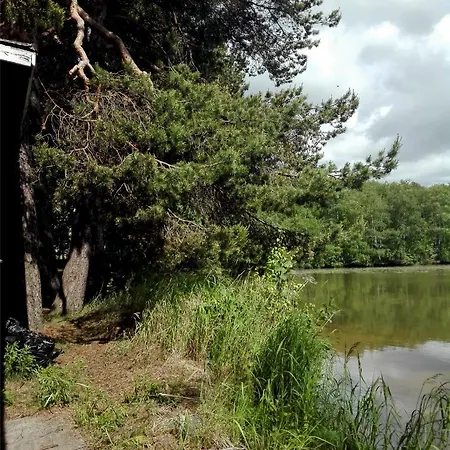샬레 Old Finnish Lakeside With Sauna 오울루