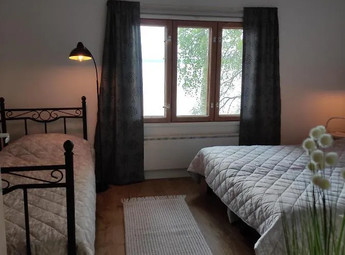 Old Finnish Lakeside With Sauna Шале Оулу