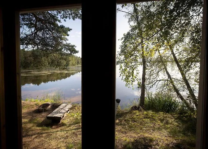 Шале Old Finnish Lakeside With Sauna *