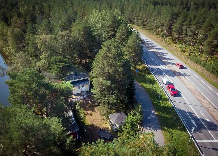 Old Finnish Lakeside With Sauna Шале *